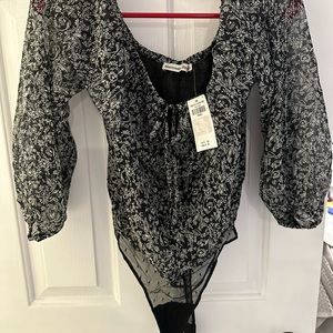 Off the shoulder long sleeve top